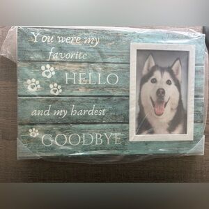 NWT Lost Pet photo frame